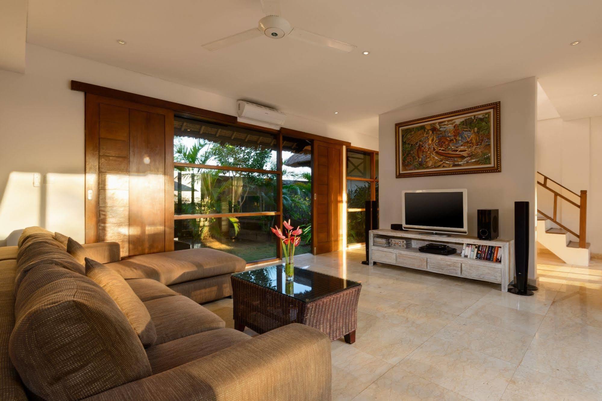 Adinda Balangan Beach Villa Jimbaran Exterior foto