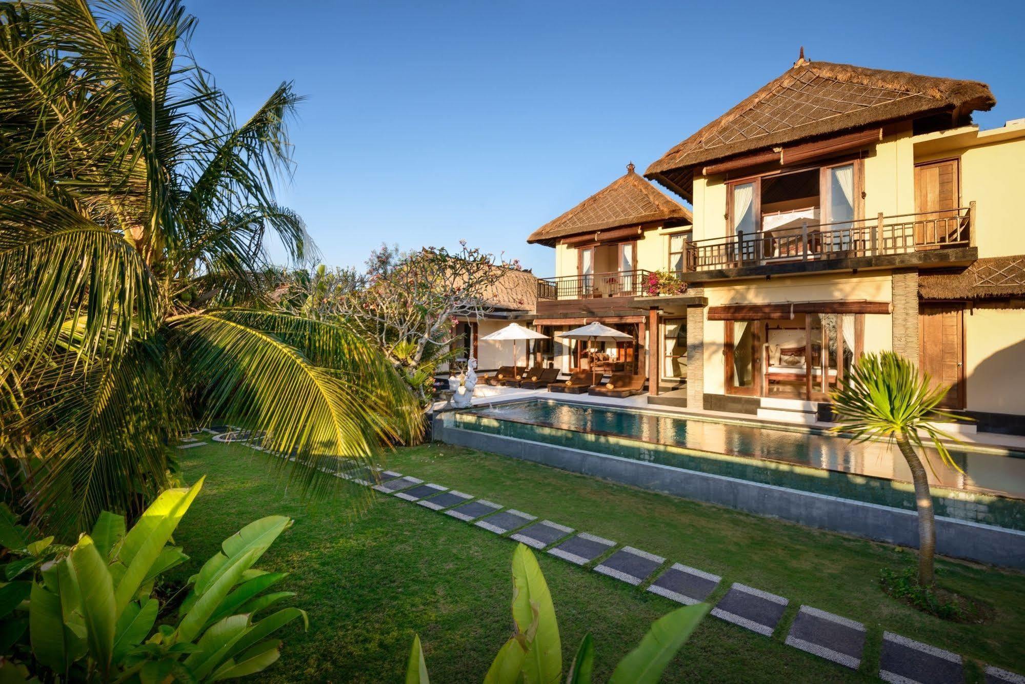 Adinda Balangan Beach Villa Jimbaran Exterior foto